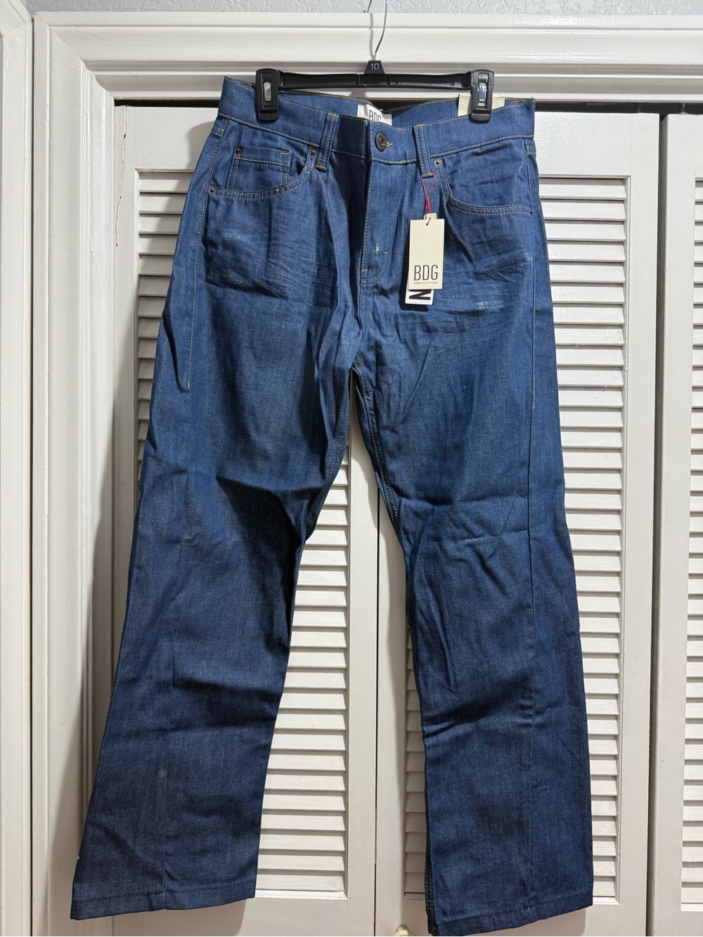 Urban Outfitters Men's Relaxed Jeans in Dark Blue Denim
